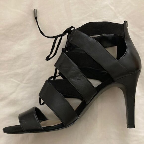 Nine West Artliff Black 4" Leather Heels with Zipper Back and Lace Up  Size 8.5 - Picture 1 of 8